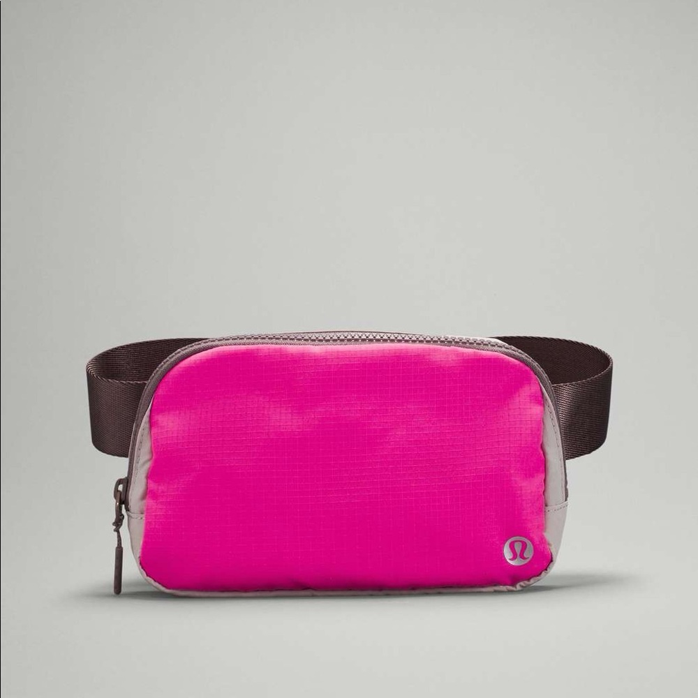 Lululemon Belt Bag in Pow Pink Light / Lunar Rock